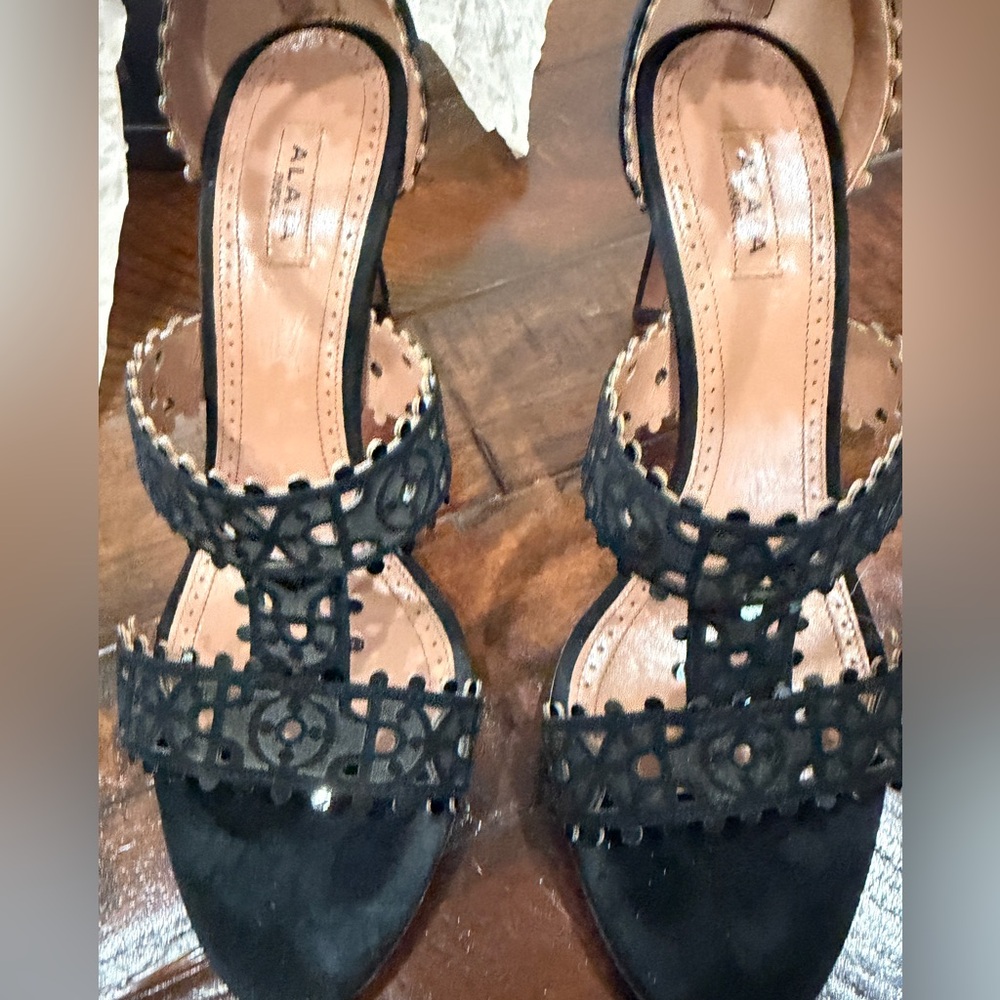 Alaia Black Heels - Picture 5 of 12